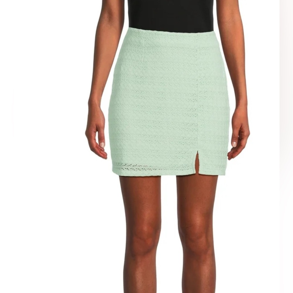 Madden NYC Women's Textured Mini Skirt, Size 4X mint green NWT (B10)